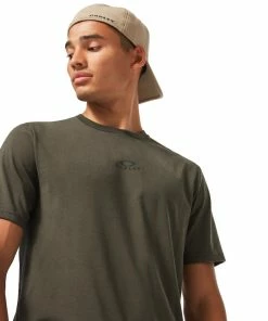 Oakley BARK NEW SS T-SHIRT NEW DARK BRUSH -Clubs Shop oakley bark new ss t shirt new dark brush p11638 24981 image