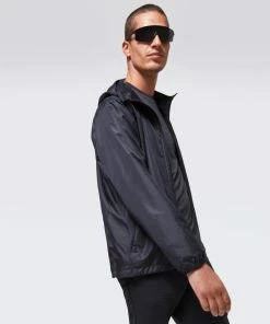 Oakley FOUNDATIONAL TRAINING JACKET JACKET - Blackout -Clubs Shop oakley foundational training jacket jacket blackout p7963 15994 image