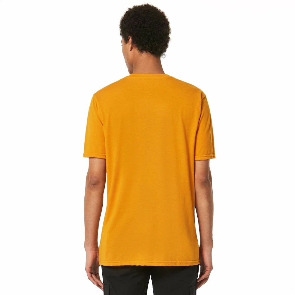 Oakley GRADIENT LINES B1B RC TEE T-SHIRT Amber Yellow 4 Oakley GRADIENT LINES B1B RC TEE T-SHIRT Amber Yellow - Image 2