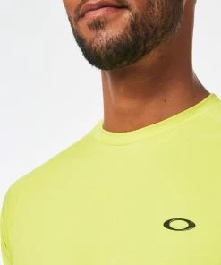 Oakley PERFORMANCE SS TEE - Sulphur 10 Oakley PERFORMANCE SS TEE - Sulphur -Clubs Shop oakley performance ss tee sulphur p9636 20757 image