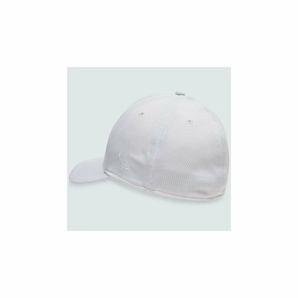 Oakley TINFOIL CAP 2.0 - WHITE 4 Oakley TINFOIL CAP 2.0 - WHITE - Image 2