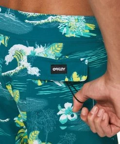 Oakley TROPICAL BLOOM 18 BOARDSHORT BAYBERRY HAWAI -Clubs Shop oakley tropical bloom 18 boardshort bayberry hawai p7565 15082 image